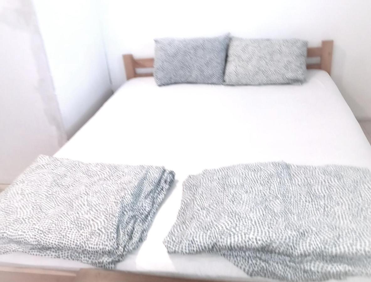 Farmhouse Studios * 贝尔格莱德