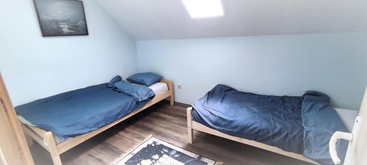 Farmhouse Studios Apartment